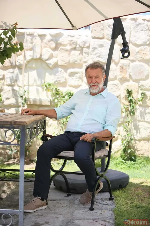 Sen Ağlama İstanbul'un Büyükbey'i Tamer Levent'in oğlu da kendisi gibi oyuncu çıktı! Meğer o da göz önündeymiş... - 9