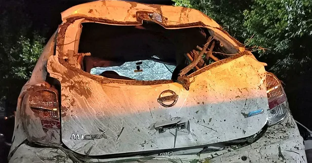 İzmir’de otomobille elektrikli motosiklet çarpıştı: 5’i ağır 7 yaralı