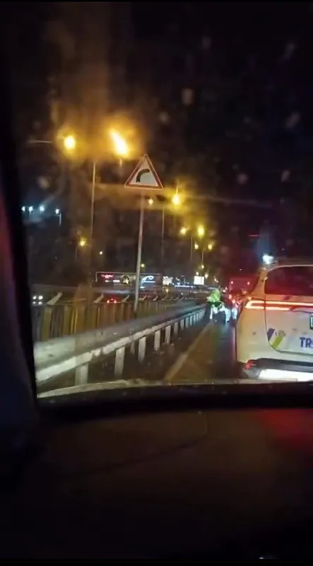 esenyurtta-aracini-polisin-uzerine-alkollu-surucu-tutuklandi-1769251089756.jpeg Esenyurt’ta aracını polisin üzerine alkollü sürücü tutuklandı-3