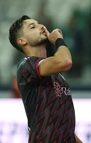 Beşiktaş'ın genç transferinden müthiş istatistik! Tayyip Talha Sanuç uçuyor