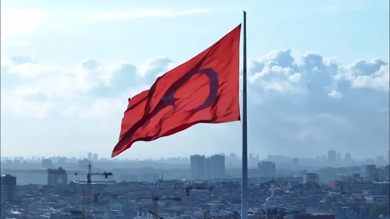 16-ilde-fetoye-kiskac-operasyonu-4-gundur-devam-eden-operasyonlarda-73-supheli-yakalandi-1721661207911.jpeg 16 ilde FETÖ'ye kıskaç operasyonu: 4 gündür devam eden operasyonlarda 73 şüpheli yakalandı-2