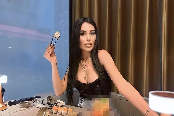 Ünlü fenomen Yeliz Açıkel’e estetik dayağı