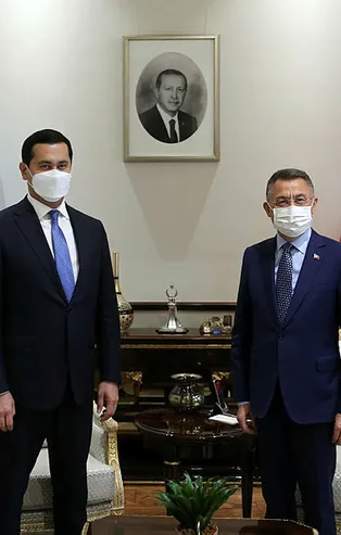 Cumhurbaşkanı Yardımcısı Oktay'dan önemli kabul