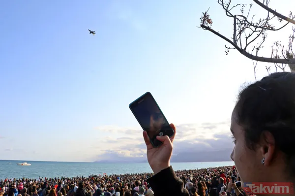 Antalya'nın fethi törenlerinde SOLOTÜRK'ten nefes kesen gösteri - 18