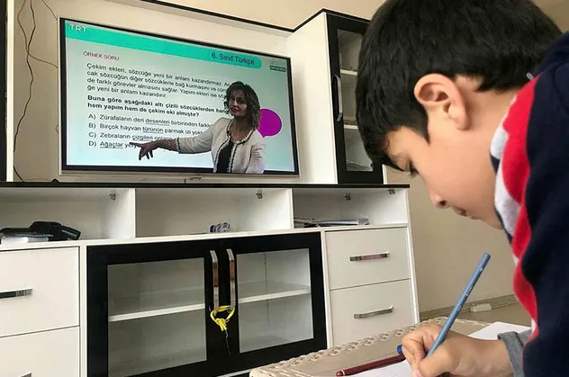 Uzaktan eğitim ne zaman başlıyor? EBA'da dersler nasıl işlenecek? İşte tüm merak edilenler...