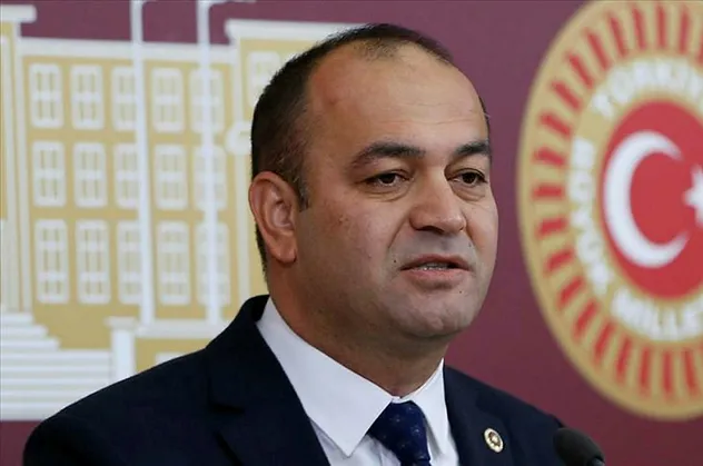 Son dakika: İBB vurguncusu Özgür Karabat belediyeyi maaile parsellemiş! Kardeşi Gültekin Karabat'ı da işe aldırmış