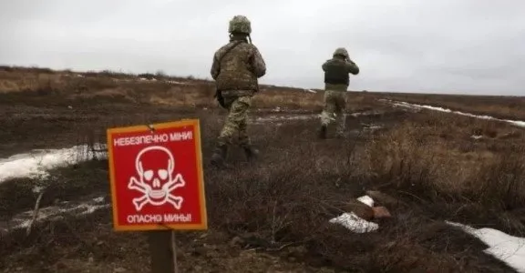 son-dakika-rusya-ukrayna-savasi-an-meselesi-tanklar-konuslandi-1642580370973.jpg SON DAKİKA: Rusya-Ukrayna savaşı an meselesi! Tanklar konuşlandı-13