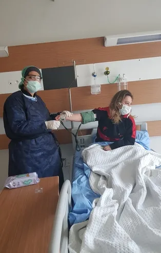 İrlanda'dan yurda getirilen vatandaş koronavirüsü yendi: "Türkiye'ye gelmeseydim yurtdışında ölebilirdim"