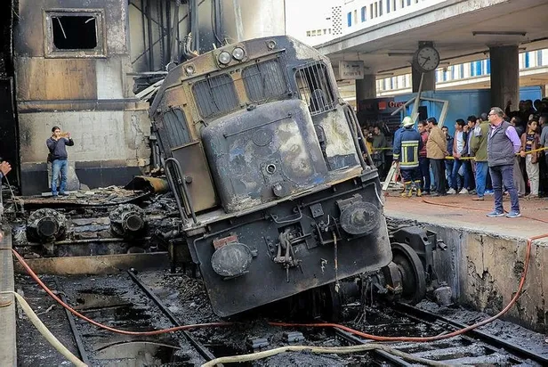 Mısır'daki tren kazalarındaki ihmale idam teklifi!-2