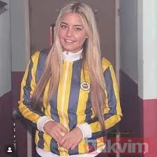 Kerem Bursin bakın hangi takımı tutuyormuş! Serenay Sarıkaya'yla ilişkisi bir döneme damga vuran Kerem Bürsin... - 8