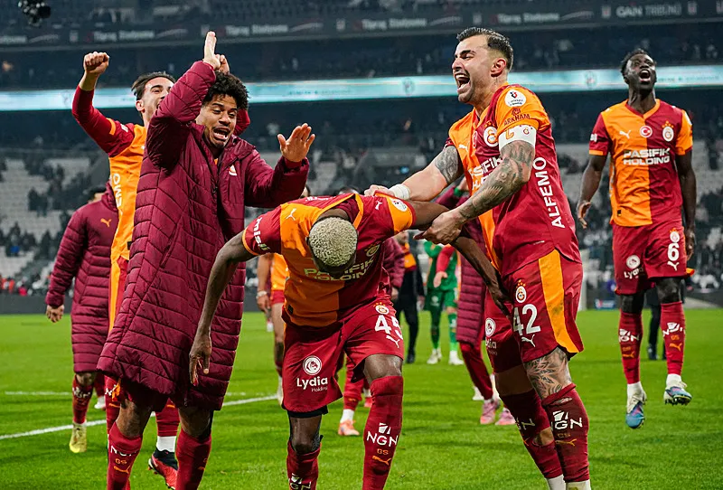 Spor yazarları Beşiktaş - Galatasaray derbisini değerlendirdi! "İnanılmaz acemi" - 15