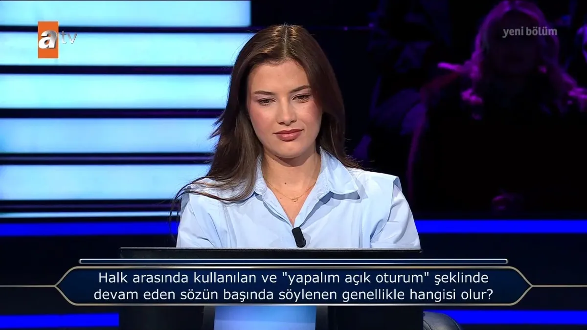 kim-milyoner-olmak-isterde-serra-sinem-demirali-yakan-lise-sorusu-hizli-cevap-verdigine-pisman-oldu-1791154480620.jpeg Kim Milyoner Olmak İster'de Serra Sinem Demiral'ı yakan lise sorusu! Hızlı cevap verdiğine pişman oldu-3