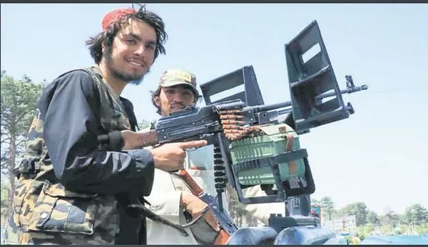 Taliban, iktidarı ele geçirdiği Afganistan'ın geçici hükümetini açıkladı! Başbakan kara listede-1