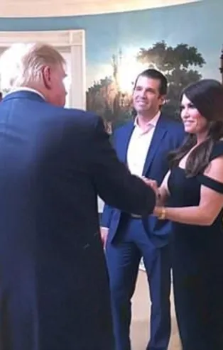 Son dakika: ABD Başkanı Donald Trump’un oğlu Trump Jr’ın kız arkadaşı Kimberly Guilfoyle koronavirüse yakalandı