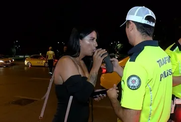 Kadıköy'deki trafik denetimlerine yakalanan ehliyetsiz sürücü: Mehmet abiyi tanıyor musunuz siz?