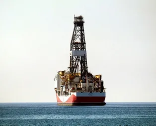 Fatih gemisi Akdeniz’e demirledi