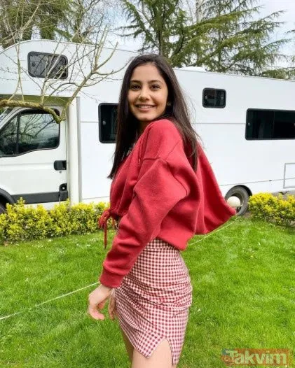 kagit ev in cildirtan katil cemre si helin kandemir annesinin hik demis burnundan dusmus meger demet ozdemir le galeri takvim kagit ev in cildirtan katil cemre si helin kandemir annesinin hik demis burnundan dusmus meger demet ozdemir le galeri takvim