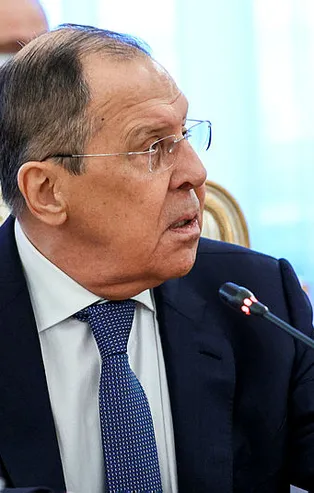 Rusya - Ukrayna arasında tansiyon yükseliyor! Lavrov'dan diplomatlara şok talimat: Ülkeyi terk edin