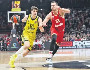 Fener Olympıakos karşısında