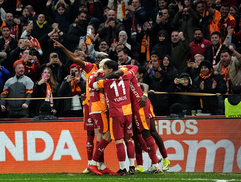 Spor yazarları Galatasaray - Başakşehir maçını değerlendirdi! "Şampiyonluk mayıs ayına kalmaz" - 5