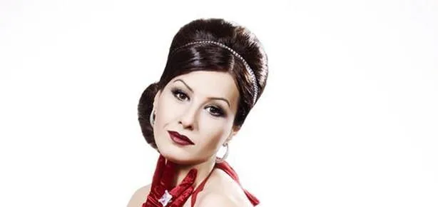 Şarkının hakkını verecek