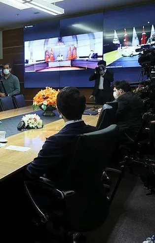 Bayramlaşmaya Kovid-19 ayarı: AK Parti heyeti CHP ve MHP heyetleri ile video konferans aracılığıyla bayramlaştı