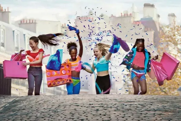 Fransa'dan ahlaksızlığa tam destek! Minnoşlar filmini savundular-3