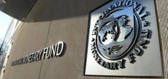 Türkiye'nin IMF'ye olan kredi borcunun son taksitinin transferi yapıldı. Hazine, 412 milyon dolarlık son taksiti ödeyerek Türkiye'nin IMF'ye olan borcunu kapattı