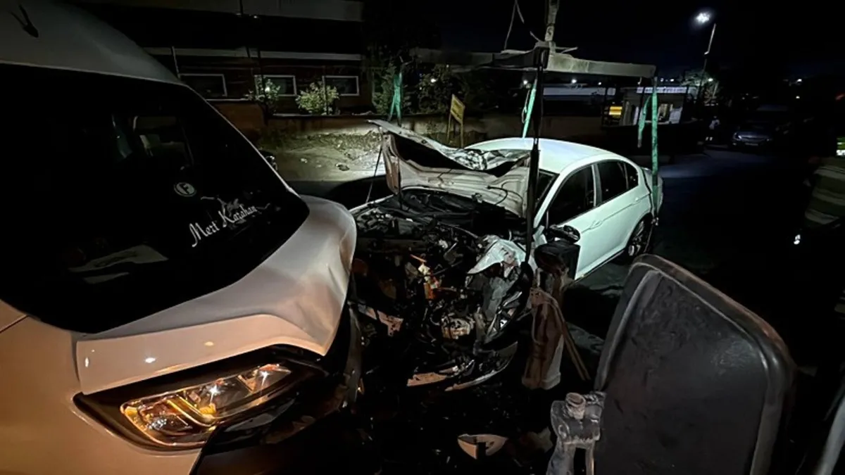 Gebze’de servis kazası: 10 yaralı