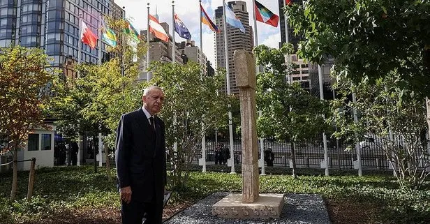 Anadolu’nun 12 bin yıllık mirası! Başkan Erdoğan BM bahçesinde sergilenen Göbeklitepe dikilitaş replikasını ziyaret etti