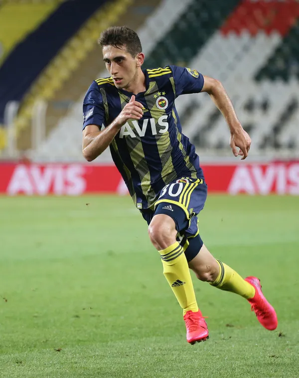 fenerbahce-imza-attiramadi-omer-faruk-beyaz-artik-40-milyon-euro-1611394577759.jpg Fenerbahçe imza attıramadı! Ömer Faruk Beyaz artık 40 milyon euro-5