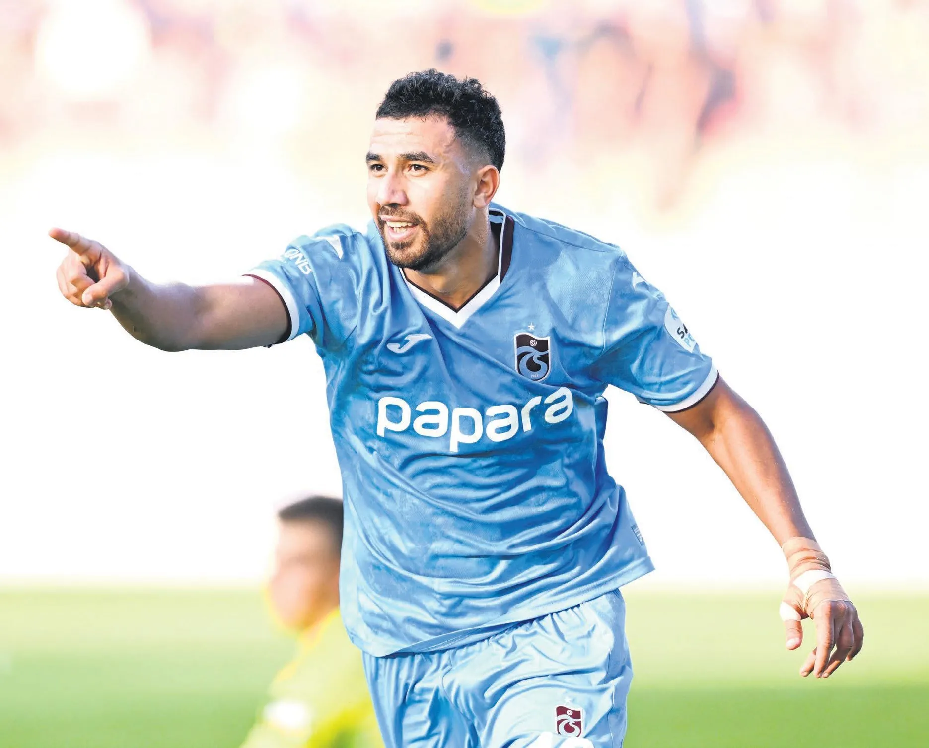 Fırtına kapıyı araladı