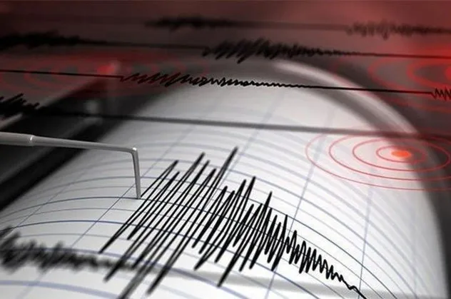 Endonezya'da 5,3 büyüklüğünde deprem