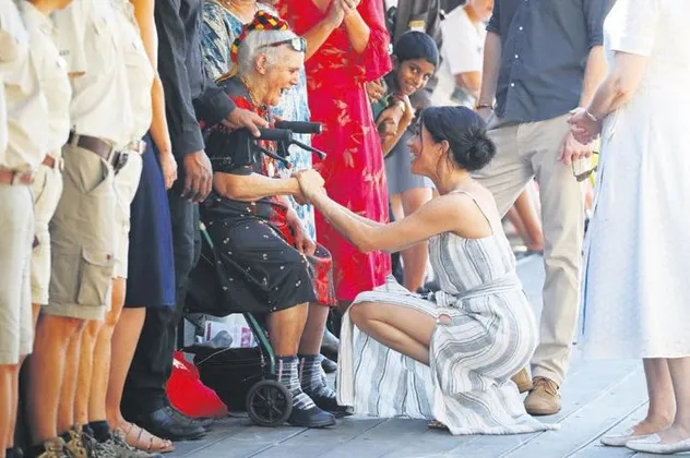 Prens Harry ve eşi Sussex Düşesi Meghan Markle kuralları yıktılar