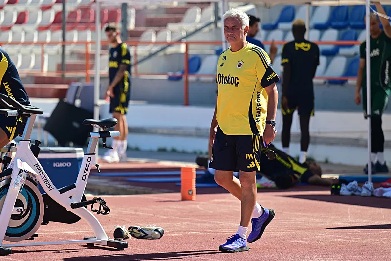 Fenerbahçeliler havalimanına akın edecek! Transferin yıldızı Ada'dan - 14