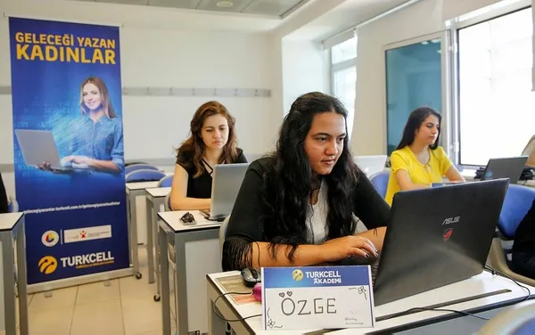 27 yıl önce sadece bir GSM operatörüydü: Turkcell'den 50 milyar TL yatırım-5