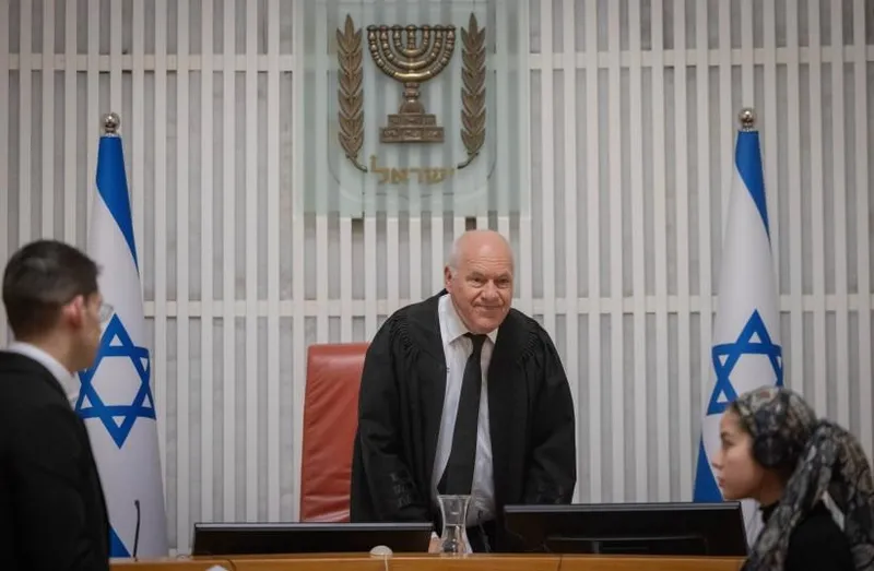 İsrail’de Haredilerin askerlik muafiyeti sona erdi! Yüksek Mahkeme karar verdi: Ultra-Ortodokslar IDF’ye katılacak-1