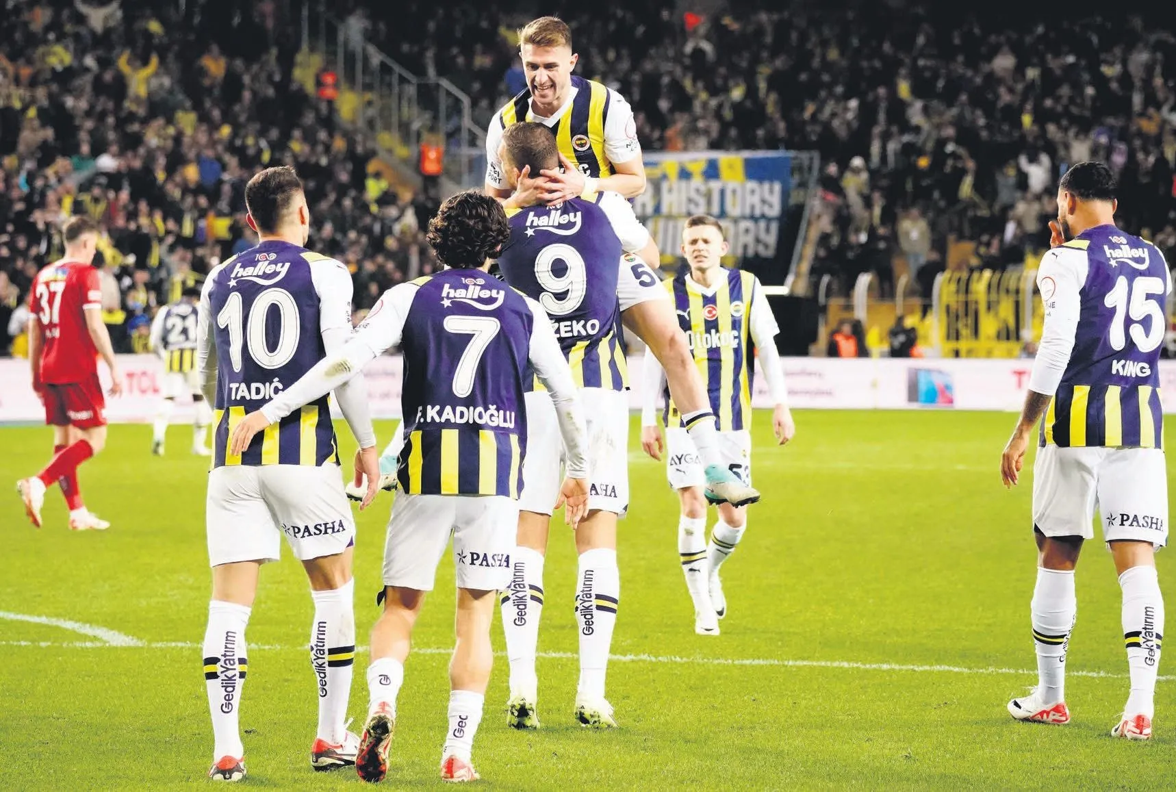 Kadıköy’de 13.5 milyarlık derbi!