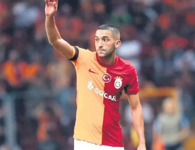 Ziyech 11’e dönüyor
