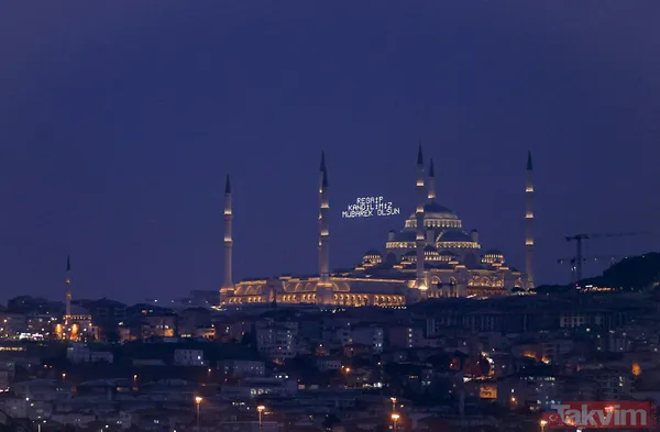 Regaip Kandili dualarla idrak edildi... Vatandaşlar camilere akın etti - 12