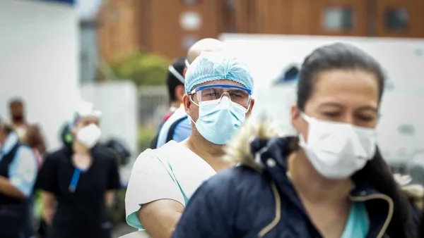 koronavirus-vakalari-artiyor-uzmanlardan-cok-kritik-ucuncu-dalga-uyarisi-daha-cok-40-60-yas-grubunu-etkileniyor-1618758997989.jpeg Koronavirüs vakaları artıyor! Uzmanlardan çok kritik 'üçüncü dalga' uyarısı: Daha çok 40-60 yaş grubunu etkileniyor-5