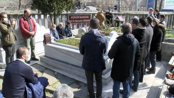 necmettin-erbakan-olumunun-1614345353232.jpg