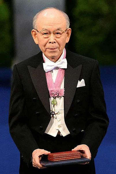 led-teknolojisinin-mucidi-japon-fizikci-akasaki-isamu-hayatini-kaybetti-1617431627255.jpg LED teknolojisinin mucidi Japon fizikçi Akasaki İsamu hayatını kaybetti-4