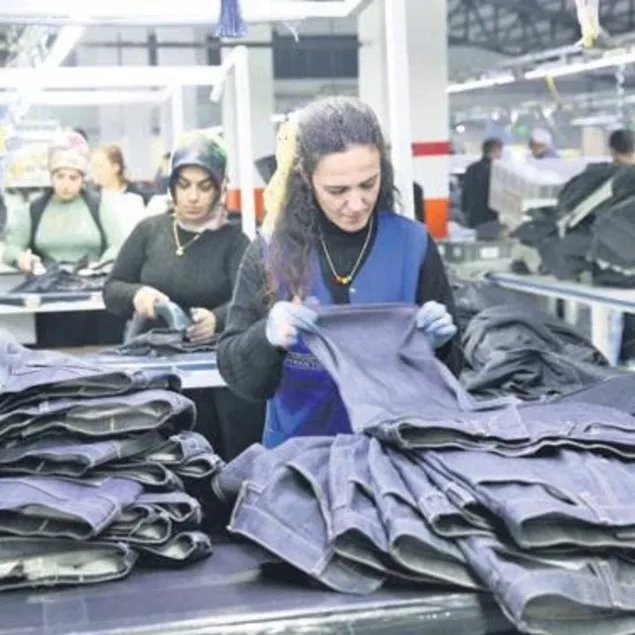 Şehit öğretmeninin anısına fabrika kurdu