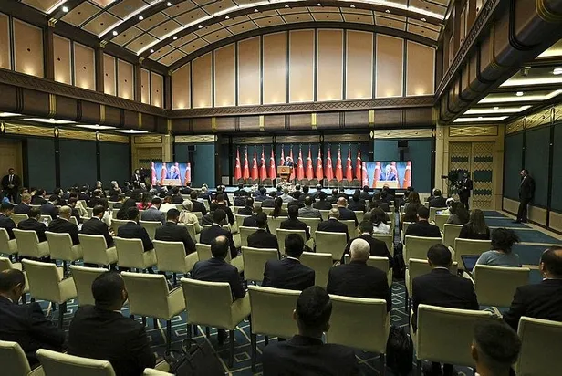 kabine-toplantisi-sonrasi-baskan-erdogan-onemli-aciklamalarda-bulundu-1691431971928.jpeg Kabine Toplantısı sonrası Başkan Erdoğan önemli açıklamalarda bulundu-6