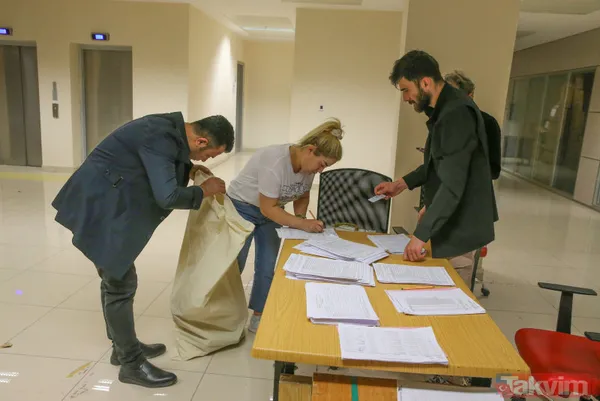 Türkiye oy vermek için sandık başında! Milletvekili dağılımı D'hondt sistemiyle belirlenecek... Peki nedir bu D'Hondt? - 16