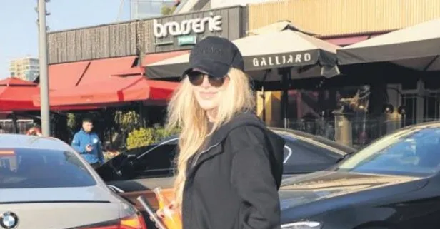 Dünyaya duyuracağım! Seren Serengil Maslak'ta görüntülendi