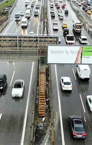 D-100'ün orta yerinde şaşkına çeviren görüntü! Bu merdiven nereye iniyor?