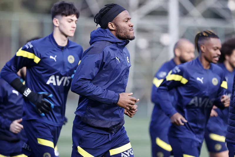 Fenerbahçe haberleri | Jorge Jesus'tan sürpriz karar! O isim Sevilla maçında 11'de - 6