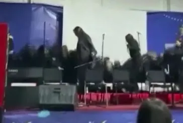 Yaralılar var! Panik anları kamerada